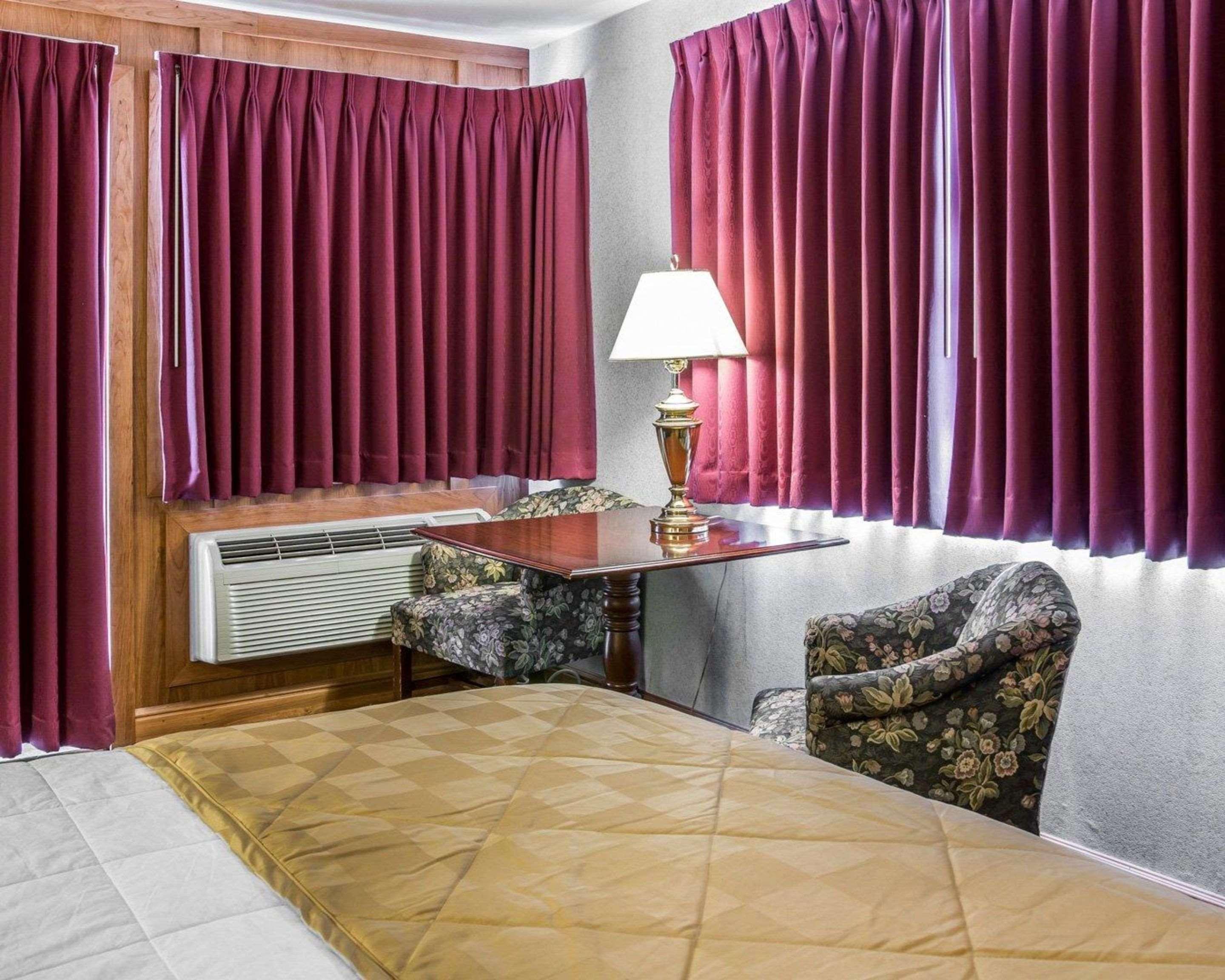 Clarion Hotel Beachfront Mackinaw City Kültér fotó