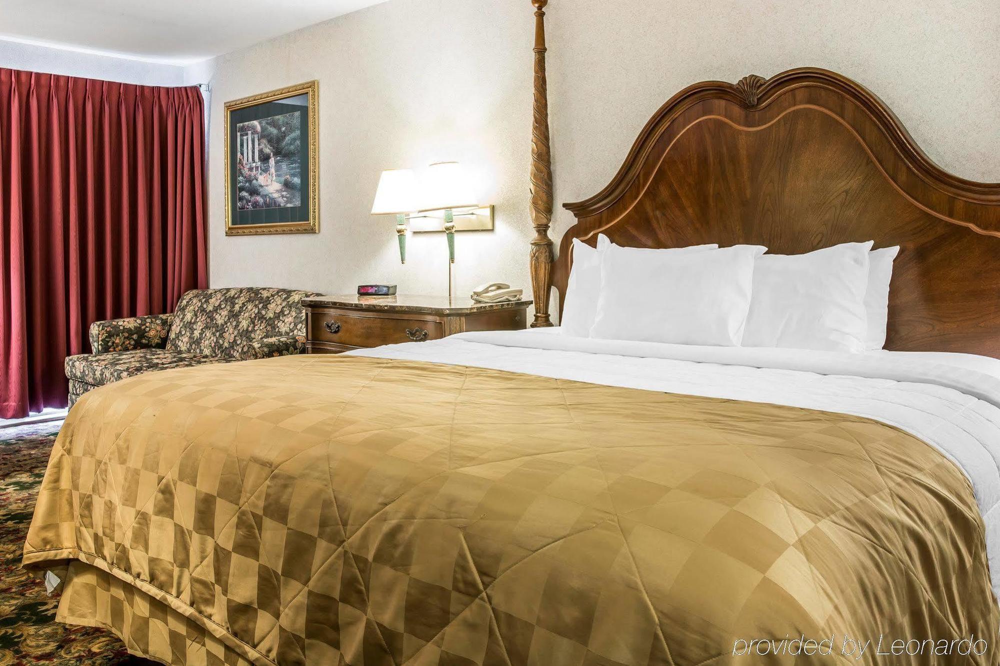 Clarion Hotel Beachfront Mackinaw City Kültér fotó